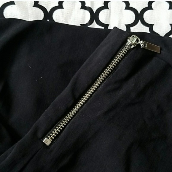 JM Collection Black Capri Pants Silver XL - Picture 2 of 6